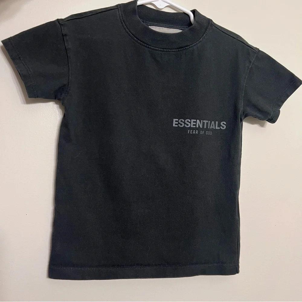Fear of God Essentials Tee Shirt Kids Sz XS 4/5 Black Grunge T Shirt Boys Girls